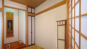 �m���T����